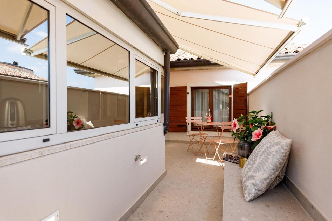 Casa Flores Apartments Bardolino Luaran gambar
